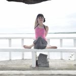 ロッテのYOGAタイム 西武3連戦は「背中で指をつかむポーズ」 ロッテのYOGAタイム 西武3連戦は「背中で指をつかむポーズ」