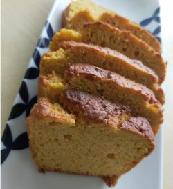 ヨギのおやつ大豆粉＆低糖質＆にんじんケーキ