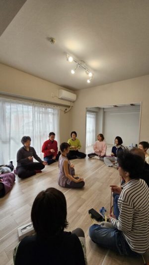 太陽礼拝108回＋シャットカルマ＋ジャパ瞑想＋インドランチを作って食べるヨガイベント