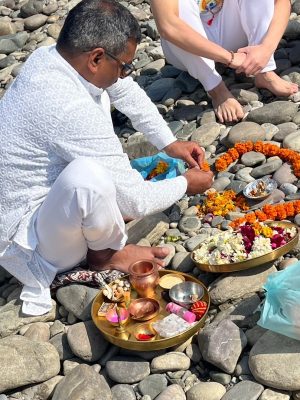 ガンガー・プージャ3